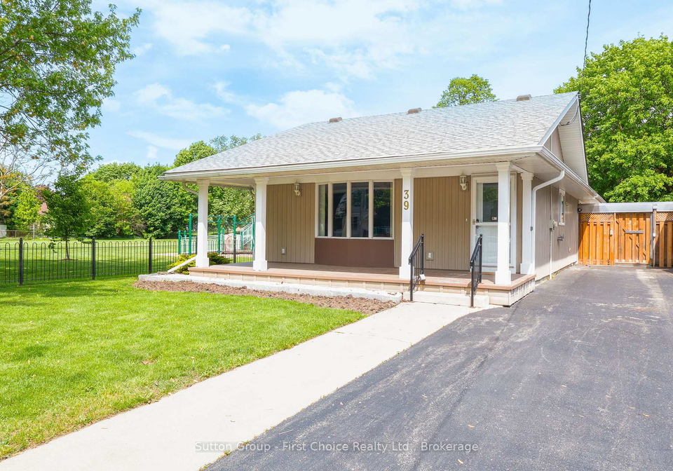 39-portia-boulevard-stratford-ontario-x12452408