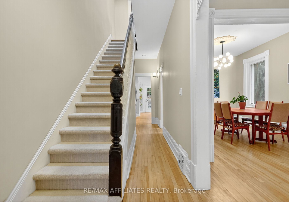 31-fourth-avenue-ottawa-ontario-x12452573