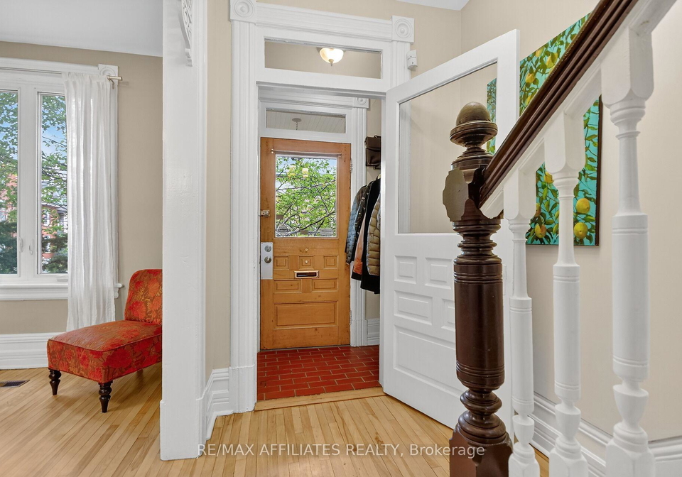 31-fourth-avenue-ottawa-ontario-x12452573