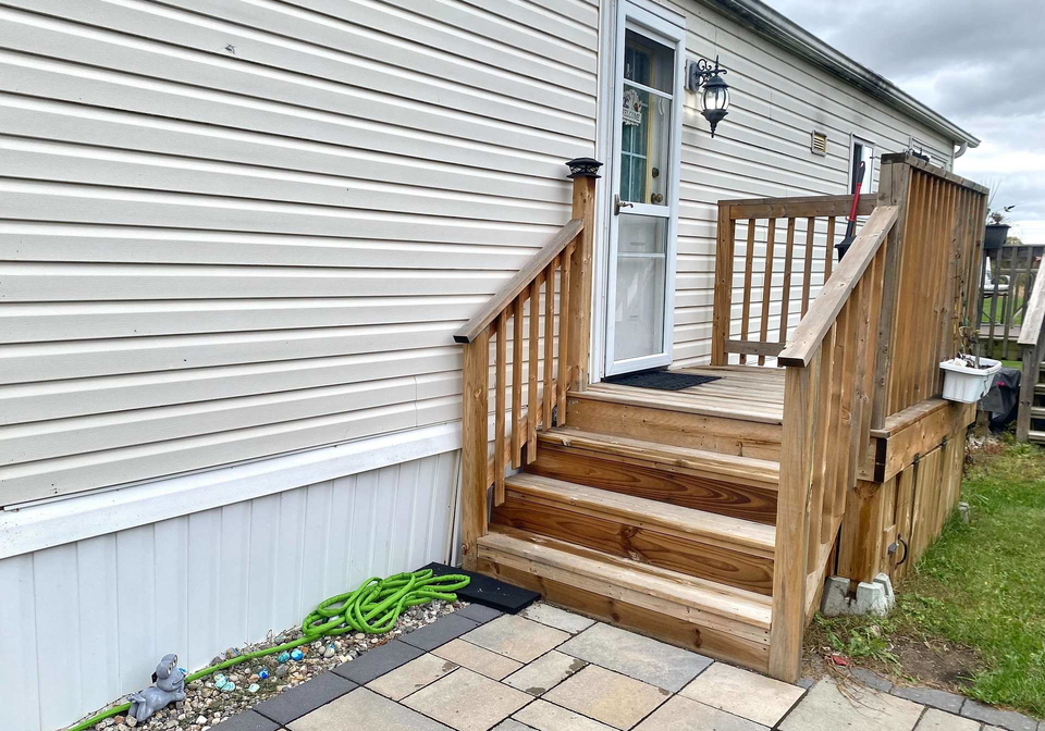 15-saddle-avenue-rideau-lakes-ontario-x12452679