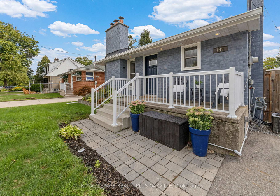 149-west-32nd-street-hamilton-ontario-x12452785