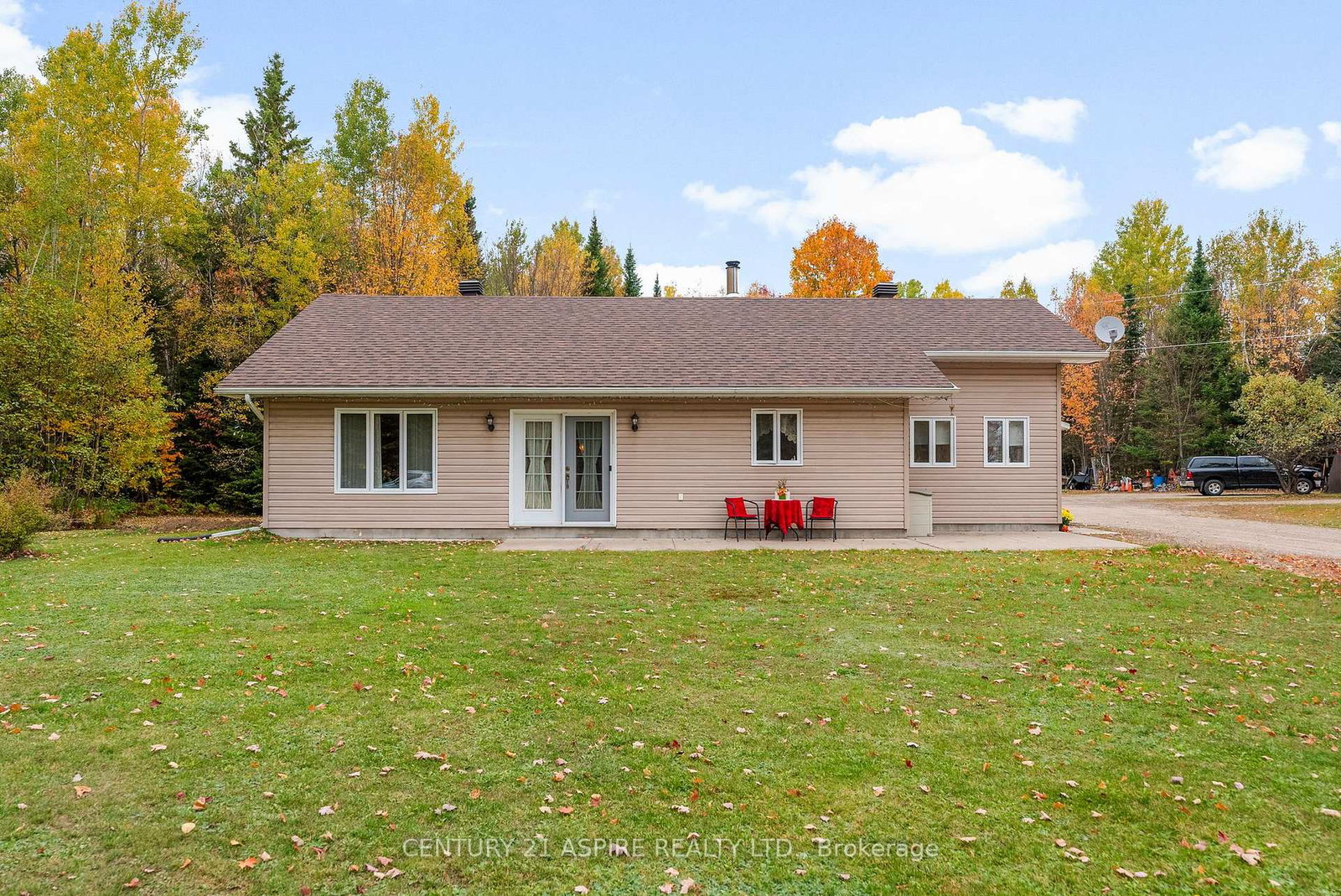 33-micks-road-madawaska-valley-ontario-x12452912