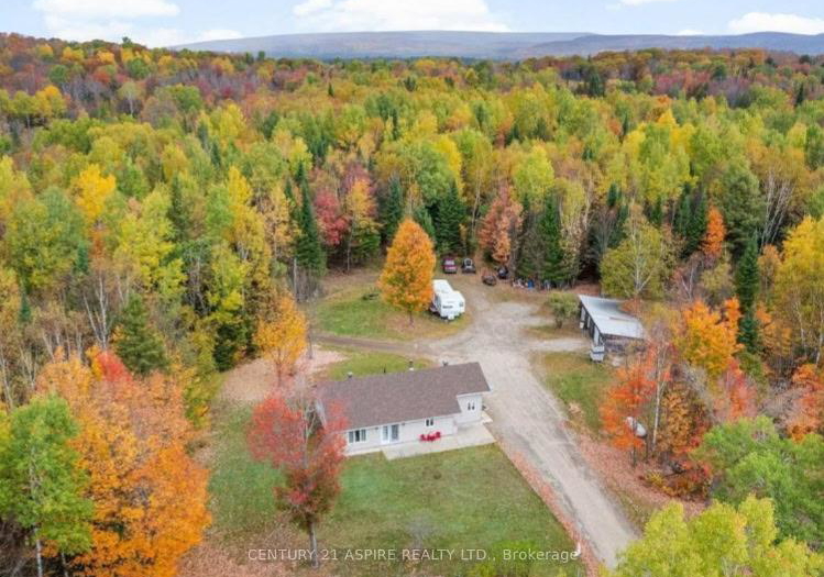 33-micks-road-madawaska-valley-ontario-x12452912