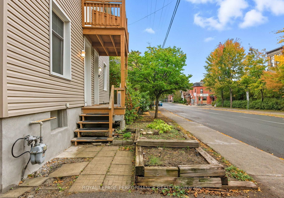 512-cambridge-street-s-ottawa-ontario-x12452943