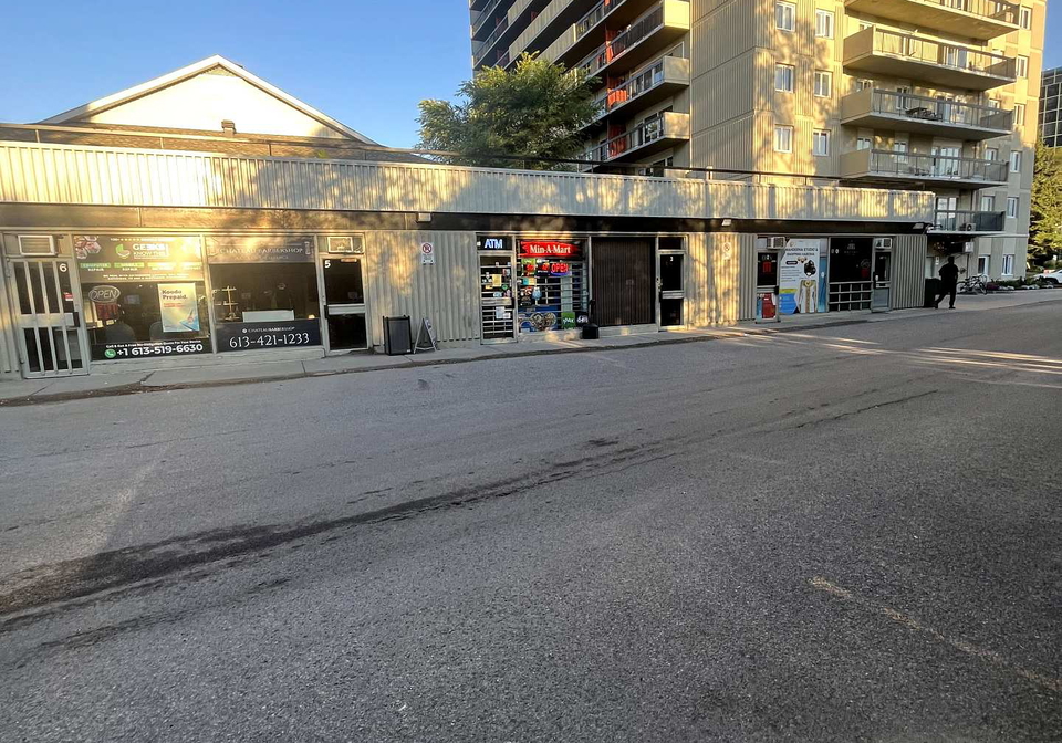 158c-mcarthur-avenue-ottawa-ontario-x12453155