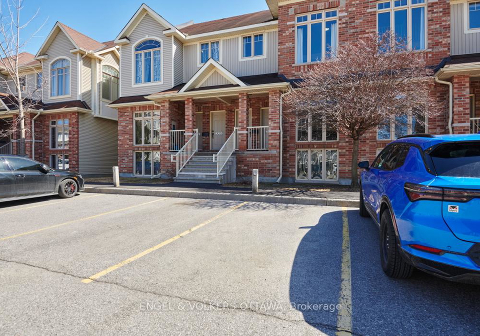 327-elite-ottawa-ontario-x12453171