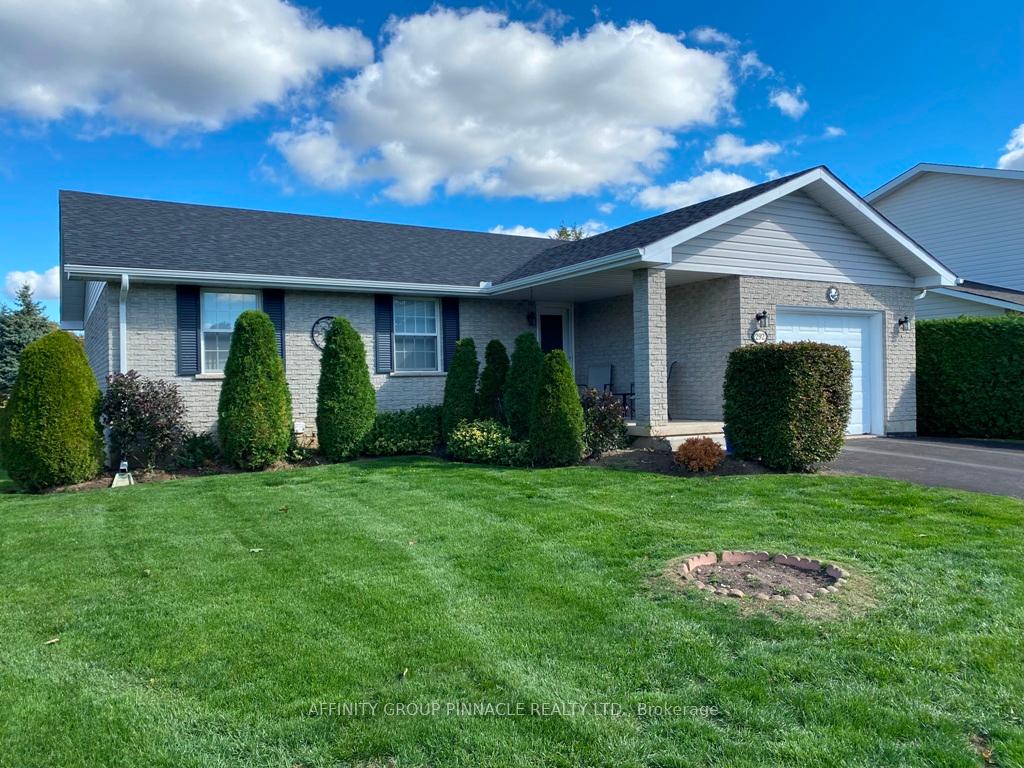 292-victoria-avenue-n-kawartha-lakes-ontario-x12453449