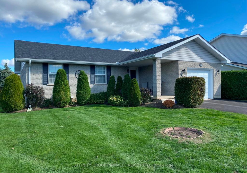 292-victoria-avenue-n-kawartha-lakes-ontario-x12453449