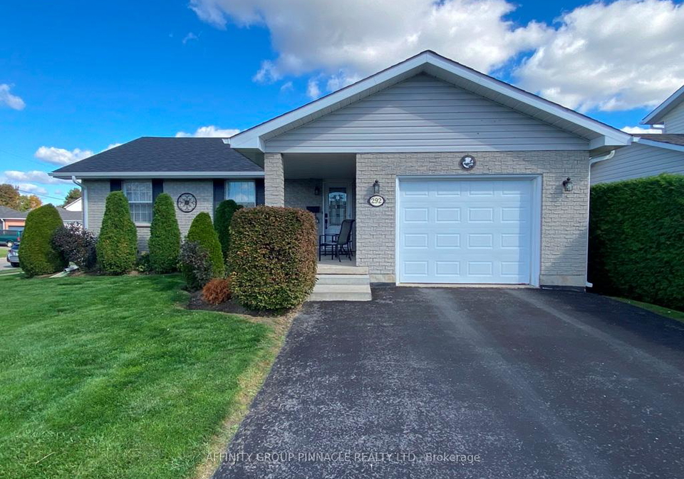 292-victoria-avenue-n-kawartha-lakes-ontario-x12453449