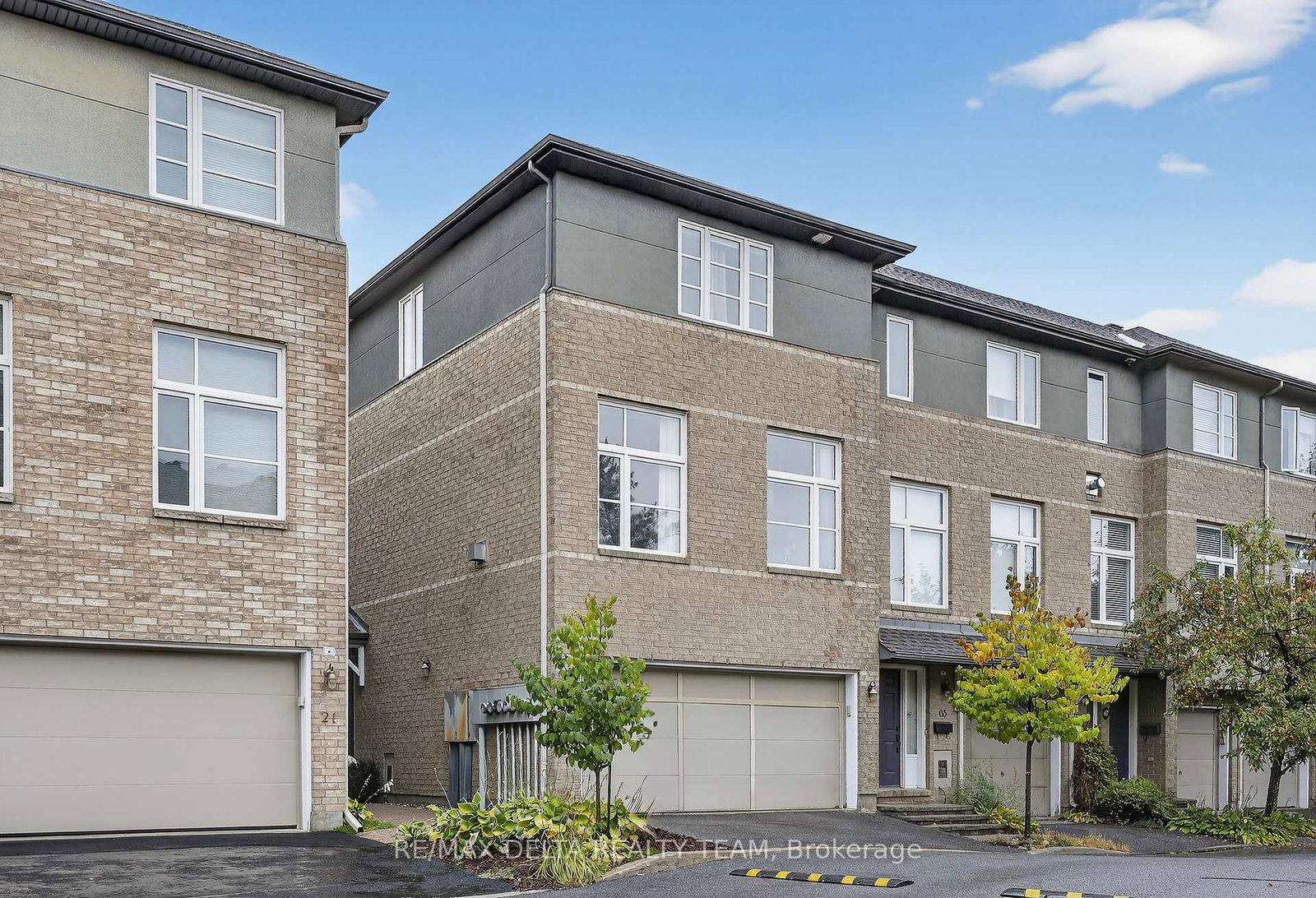 63-highwood-private-ottawa-ontario-x12453454