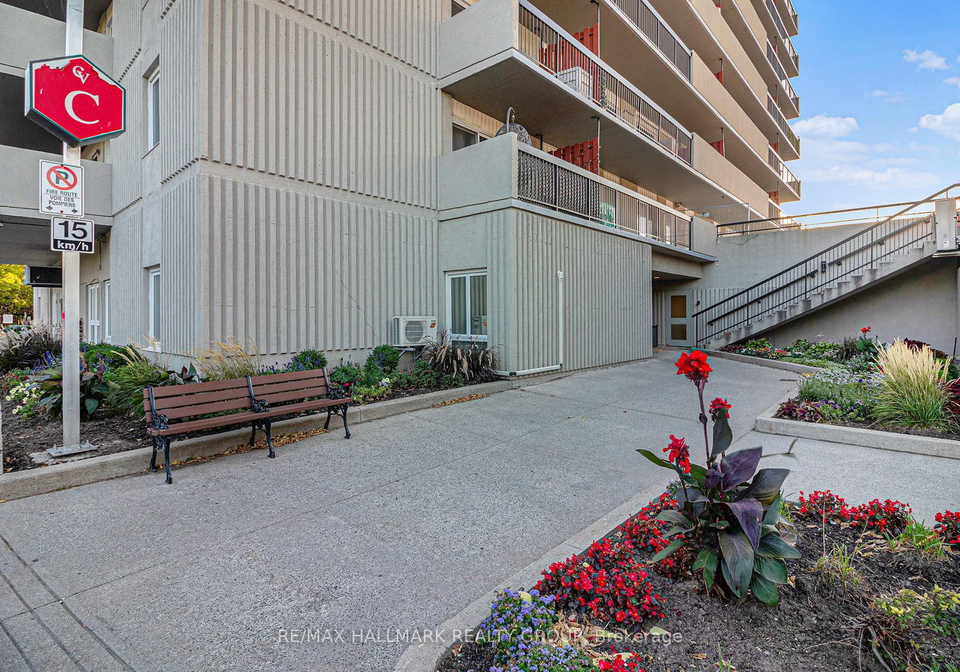 158c-mcarthur-avenue-ottawa-ontario-x12453575