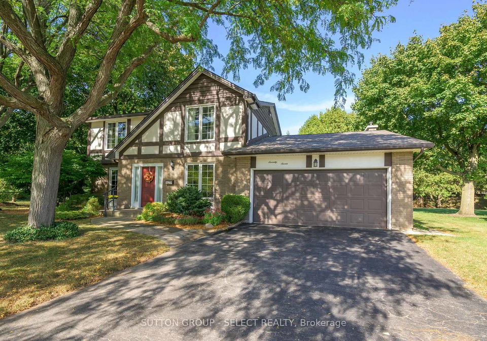 77-hampton-court-london-north-ontario-x12453685