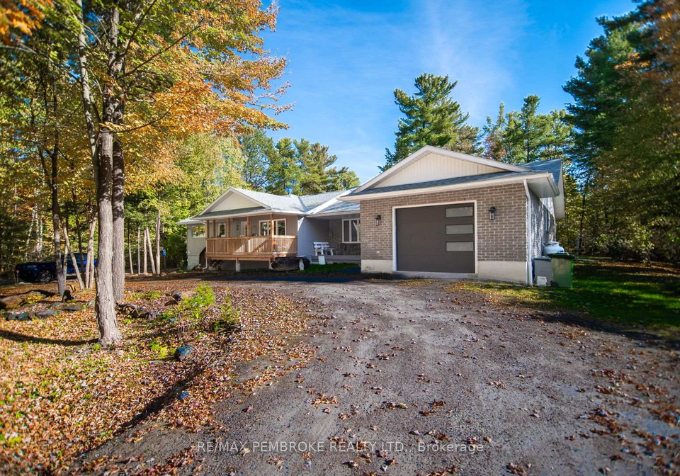 40-eileen-street-laurentian-valley-ontario-x12453790