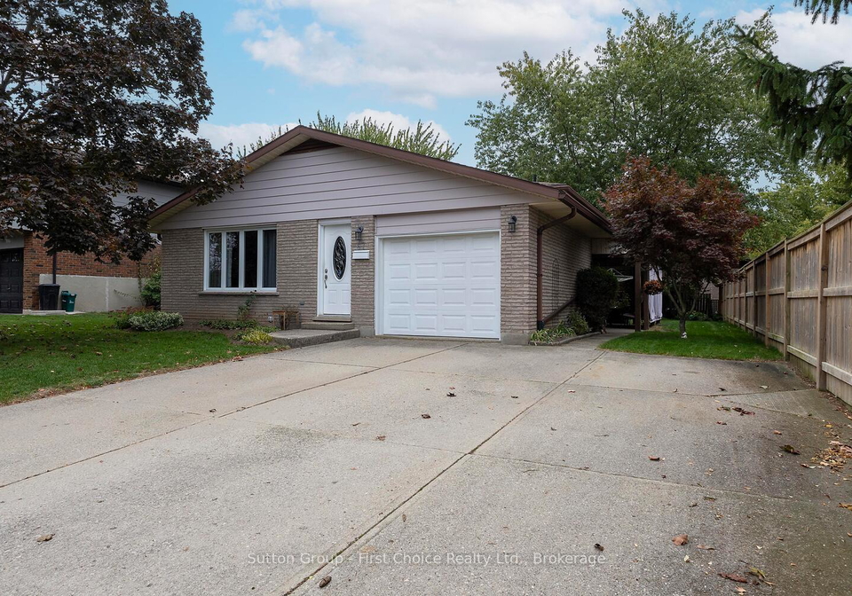 67-dixon-road-stratford-ontario-x12453815