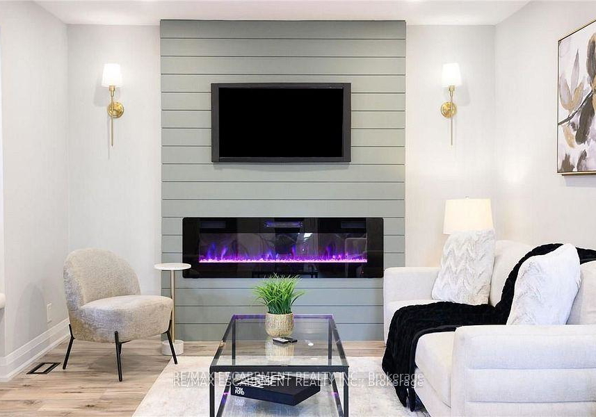 282-ottawa-street-s-hamilton-ontario-x12453849