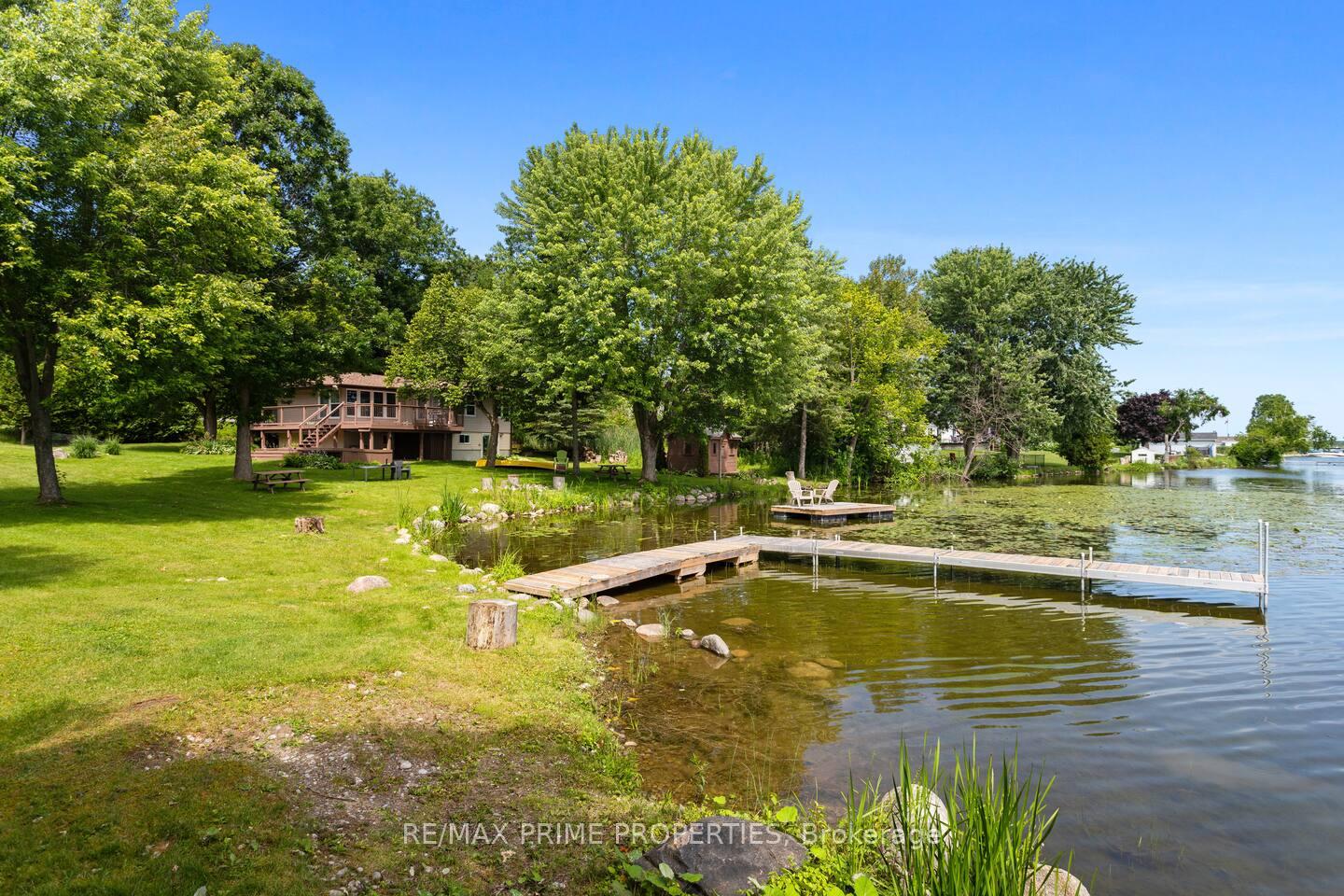 5-sugar-bush-trail-kawartha-lakes-ontario-x12453913