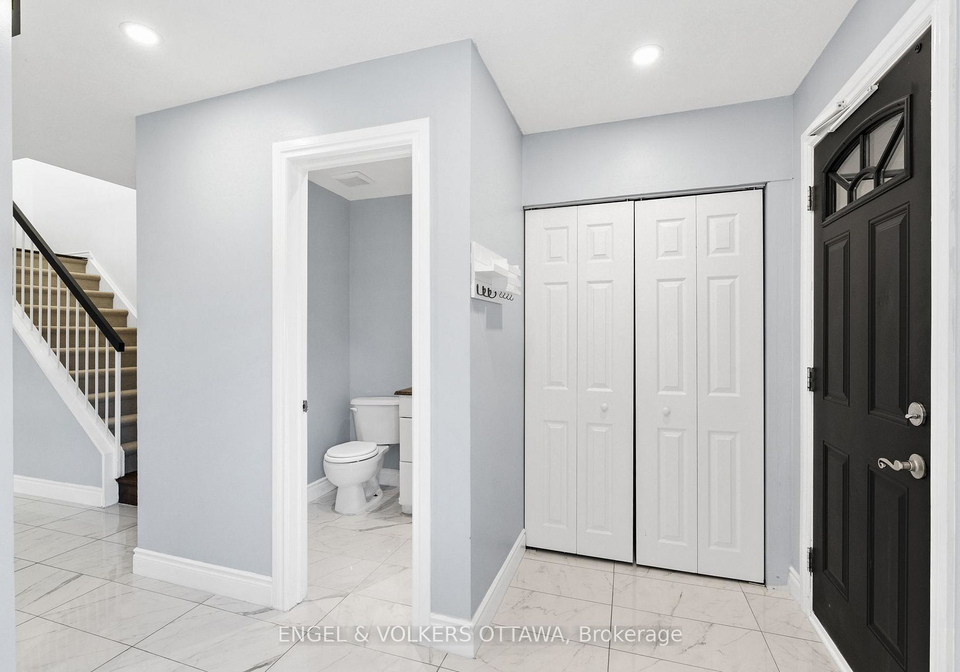 49-burlington-crescent-ottawa-ontario-x12453982