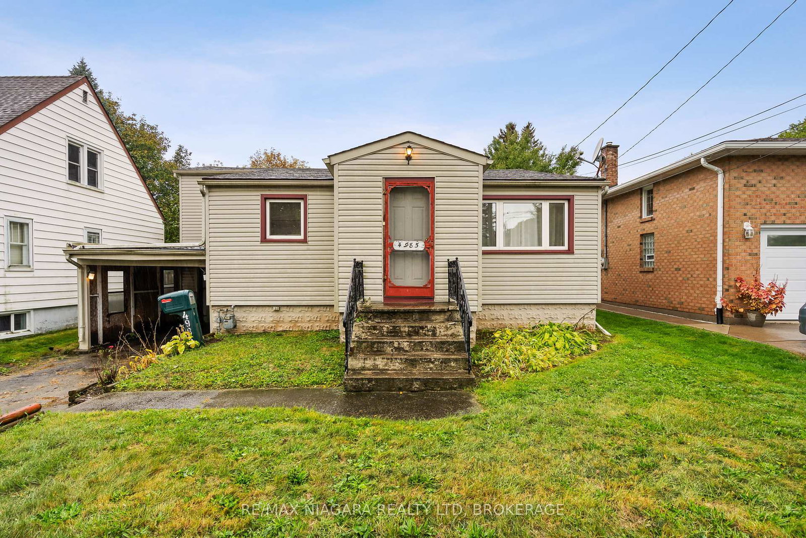 4985-kingston-avenue-niagara-falls-ontario-x12454141