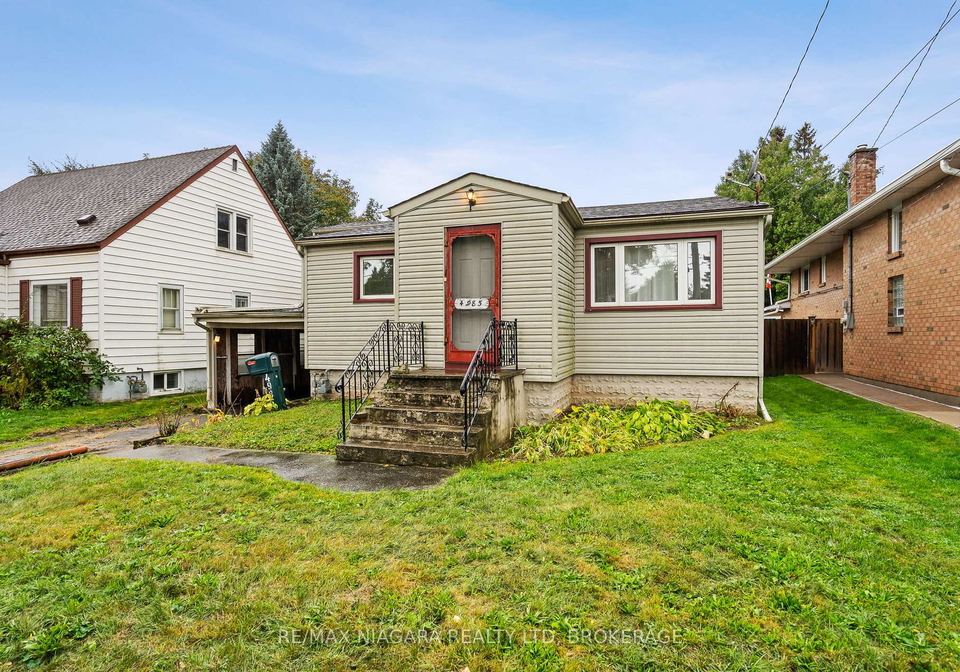 4985-kingston-avenue-niagara-falls-ontario-x12454141