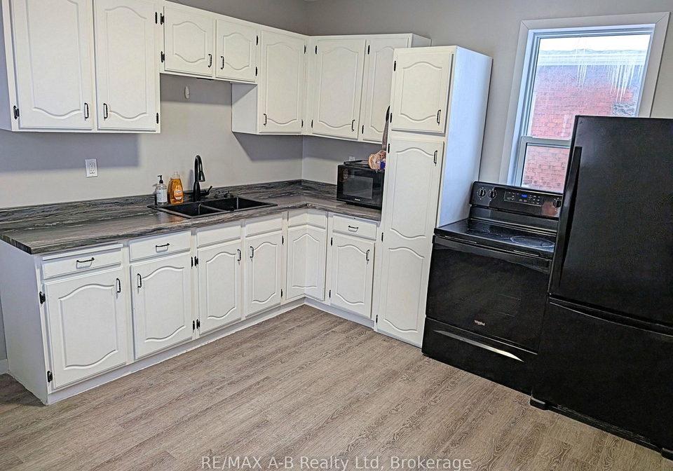 93-douro-street-stratford-ontario-x12454155