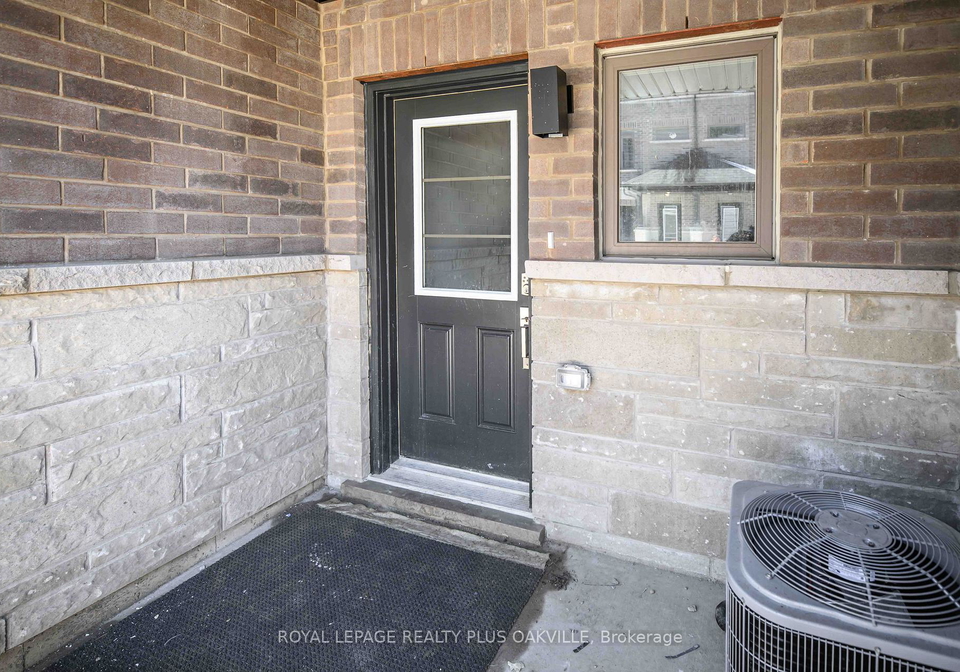 61-soho-street-hamilton-ontario-x12454385