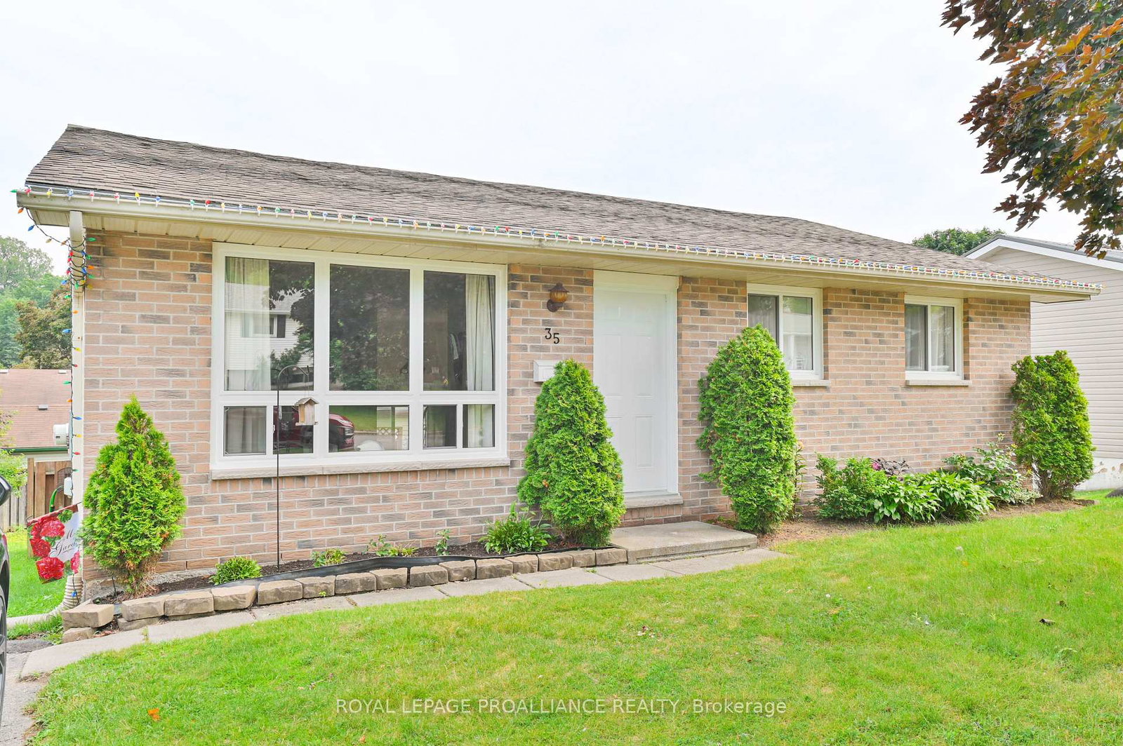 35-van-alstine-drive-quinte-west-ontario-x12454537