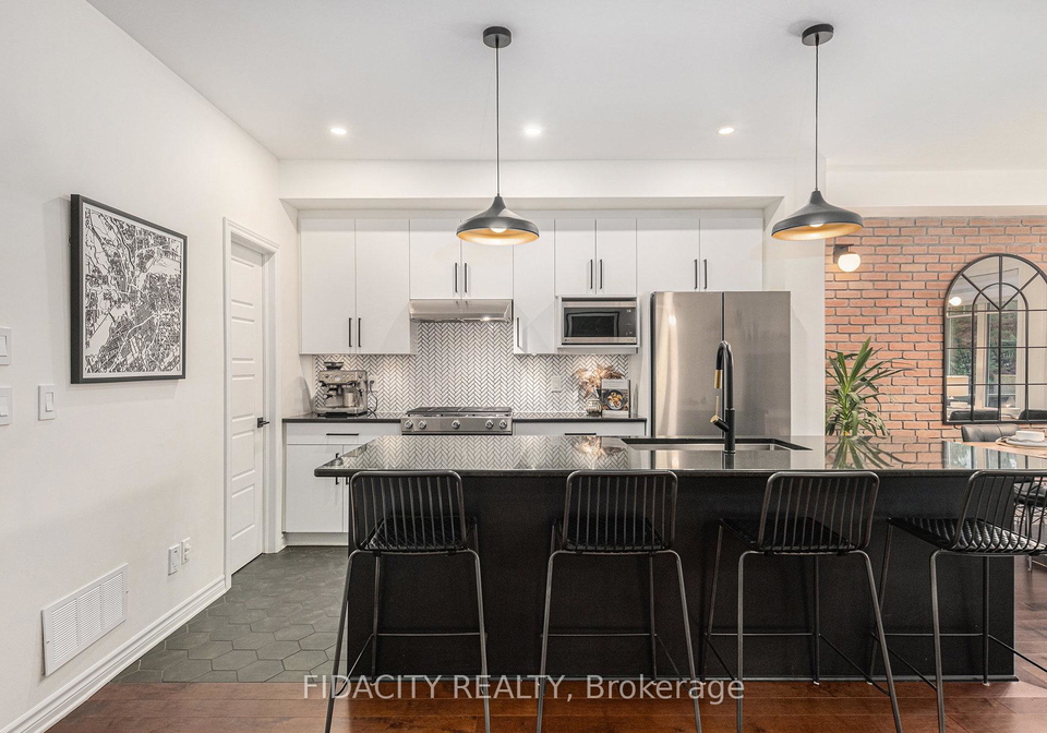 648-vivera-place-ottawa-ontario-x12454794