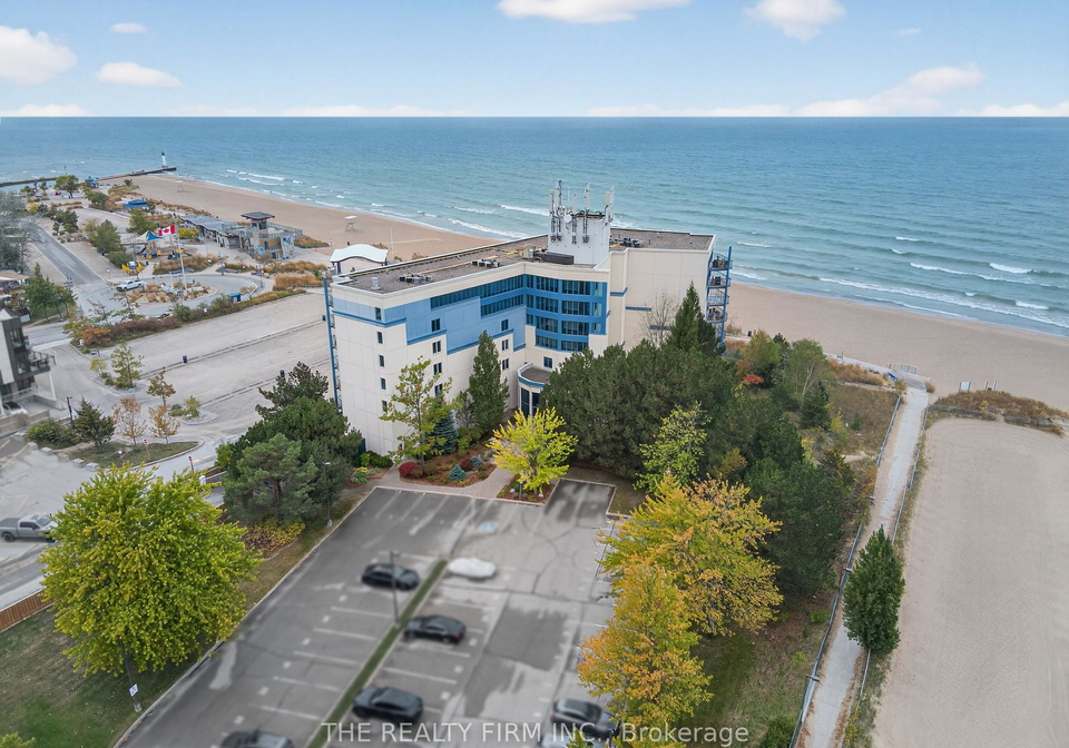 9-pine-street-lambton-shores-ontario-x12454925