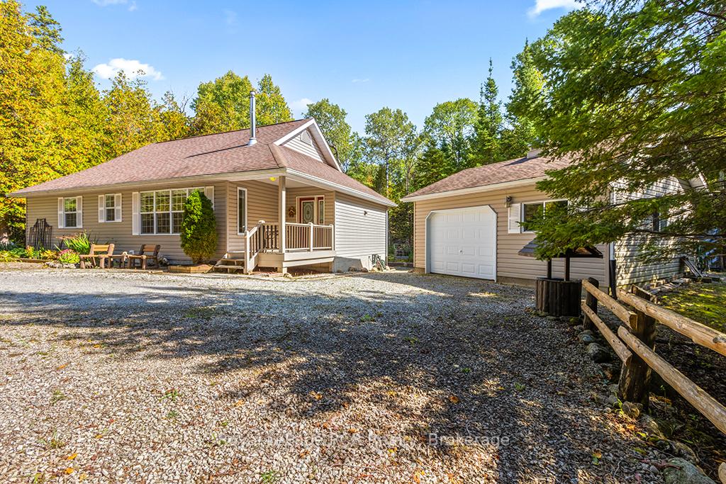 83-lakewood-country-lane-northern-bruce-peninsula-ontario-x12454928