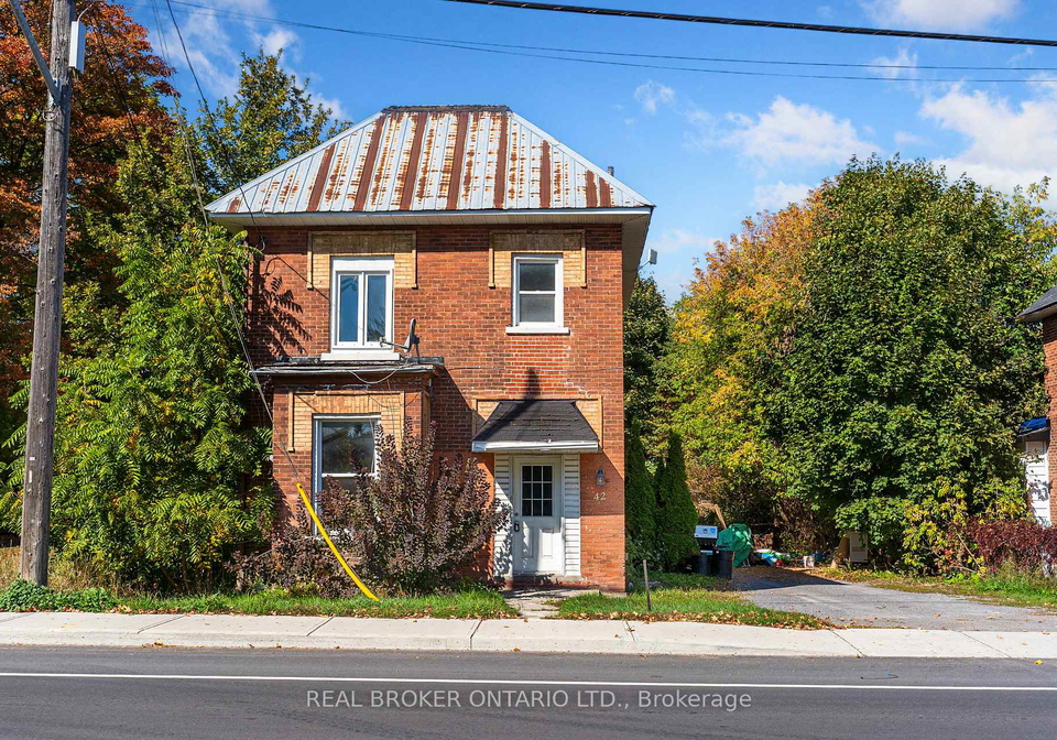 42-daniel-street-n-arnprior-ontario-x12455227