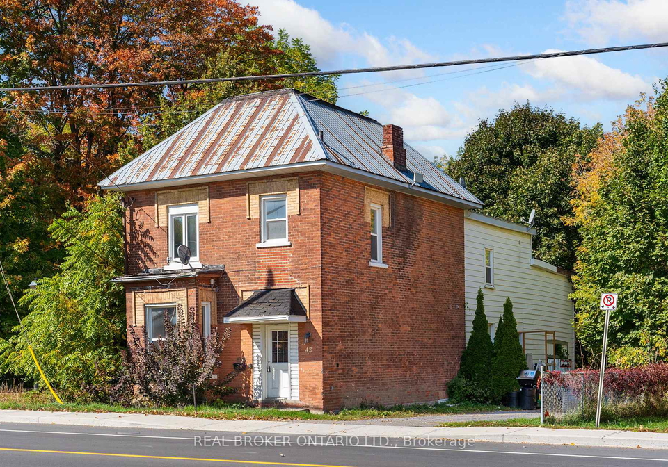 42-daniel-street-n-arnprior-ontario-x12455227