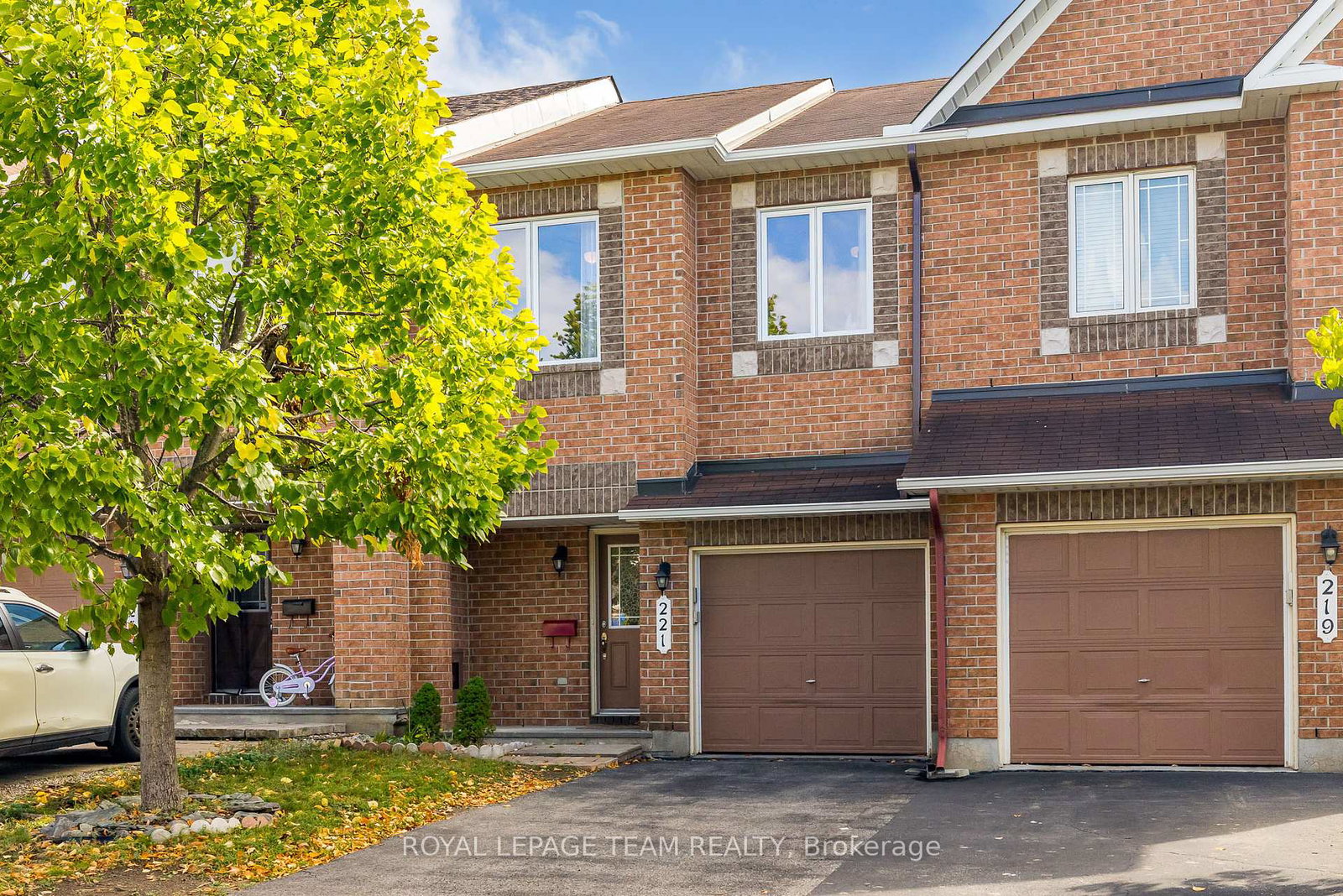 221-sorento-street-ottawa-ontario-x12455418