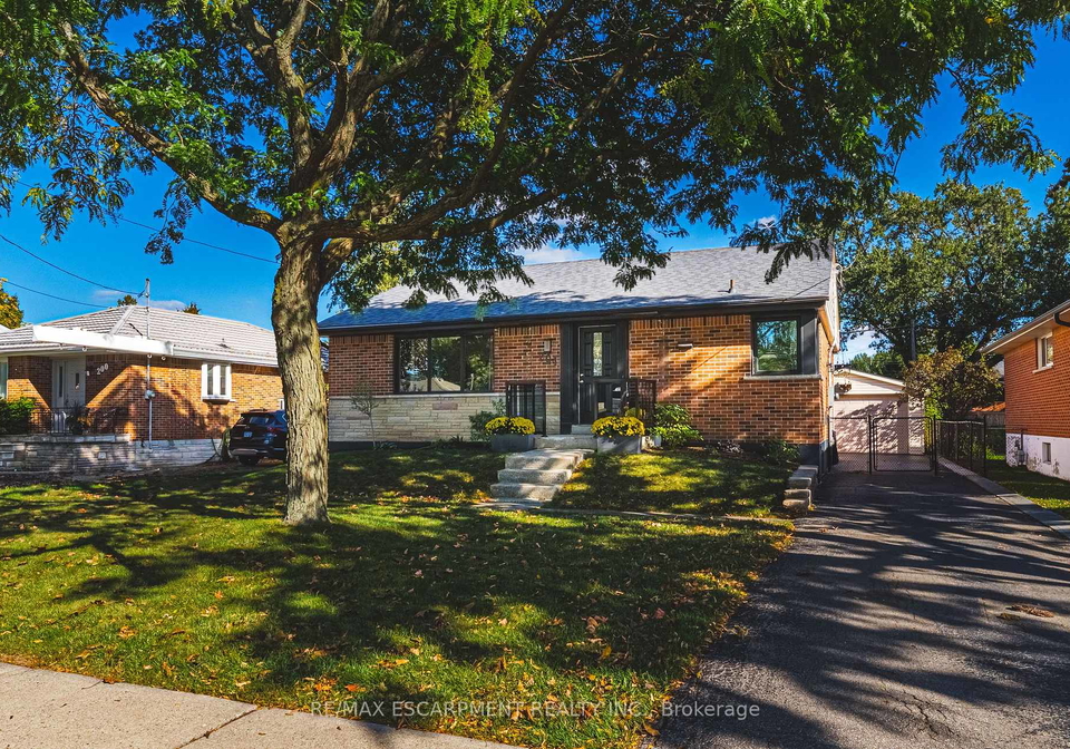 204-fernwood-boulevard-hamilton-ontario-x12455444