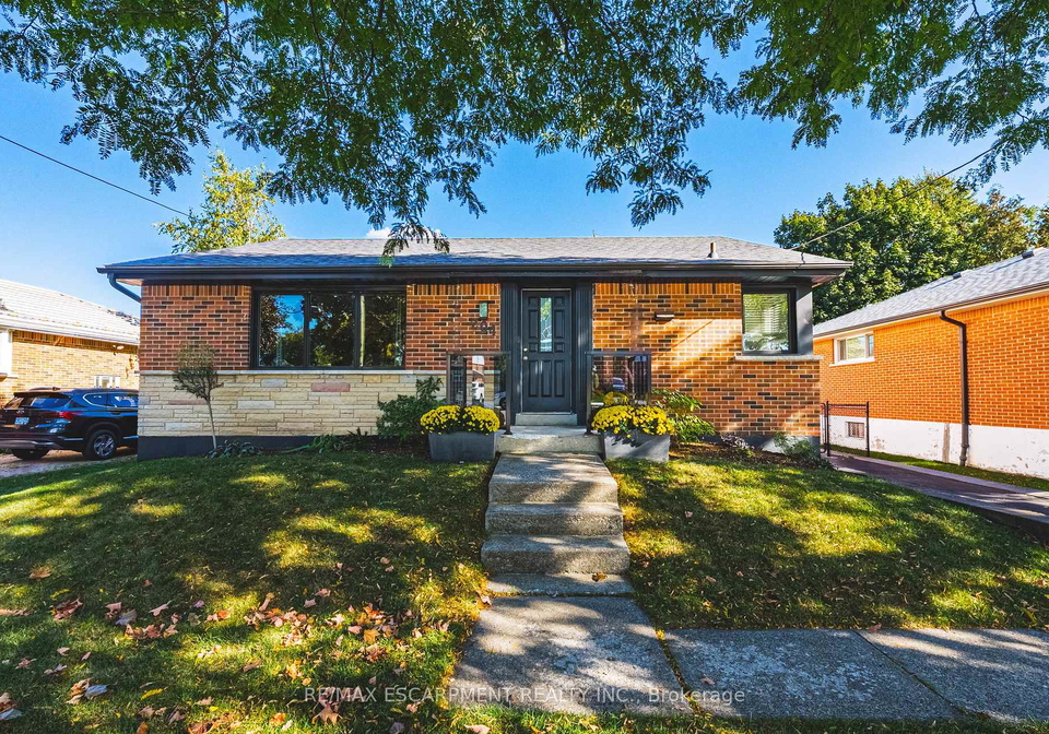204-fernwood-boulevard-hamilton-ontario-x12455444