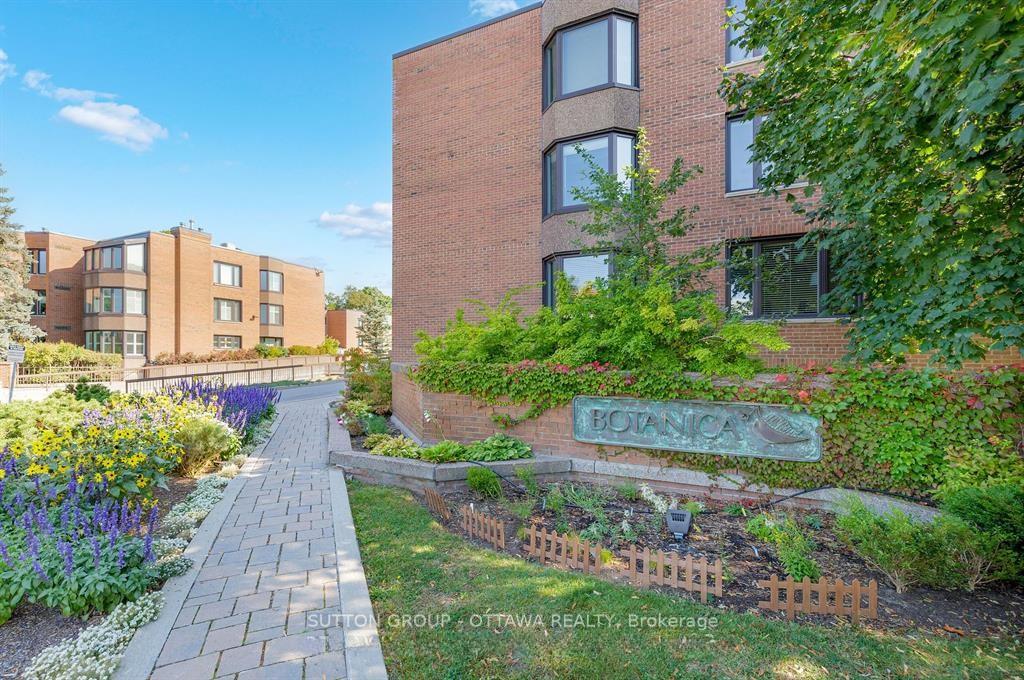 261-botanica-private-dows-lake-civic-hospital-and-area-ottawa-ontario-x12455698