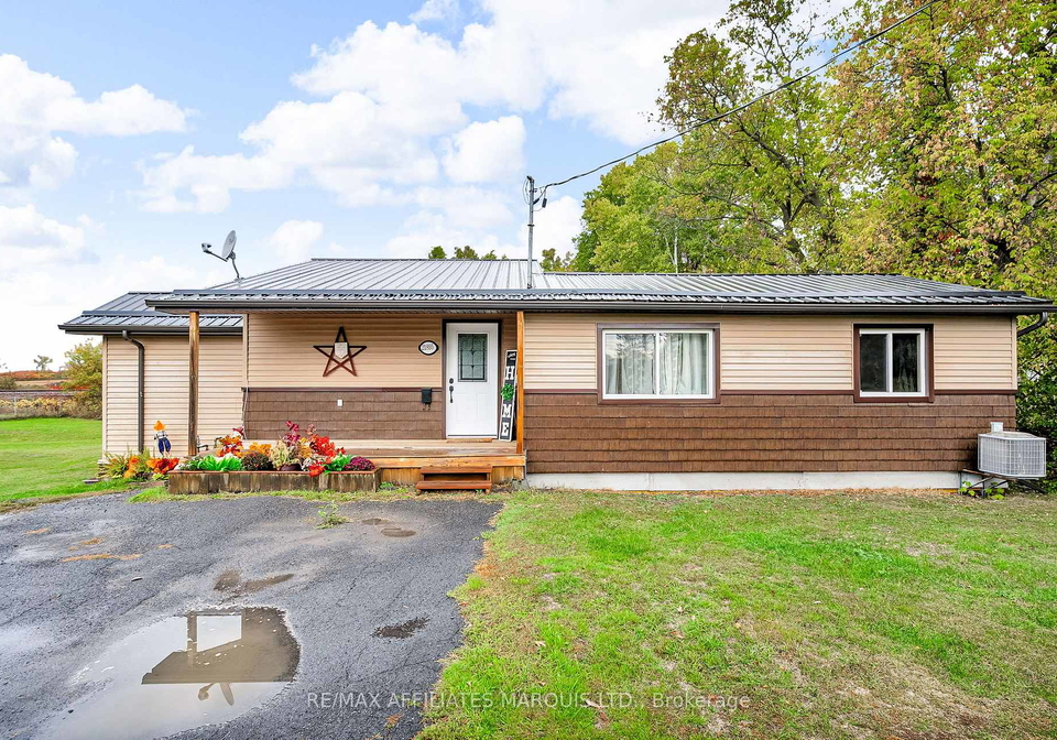 21895-seguin-mill-street-north-glengarry-ontario-x12455717
