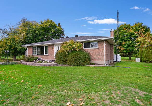 2214-county-2-road-edwardsburghcardinal-ontario-x12455890