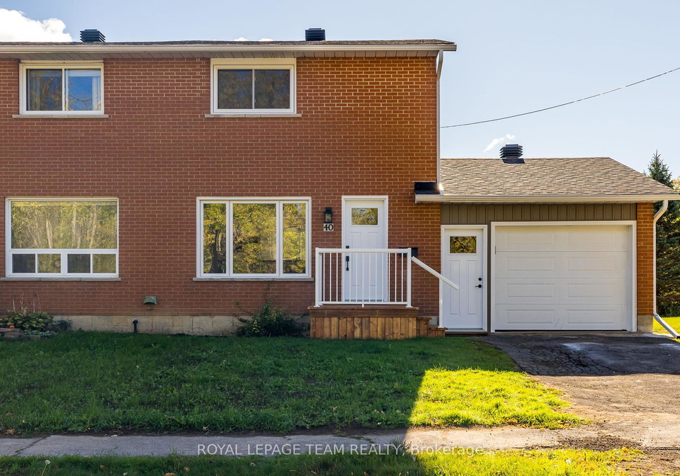 40-beach-avenue-south-dundas-ontario-x12455928