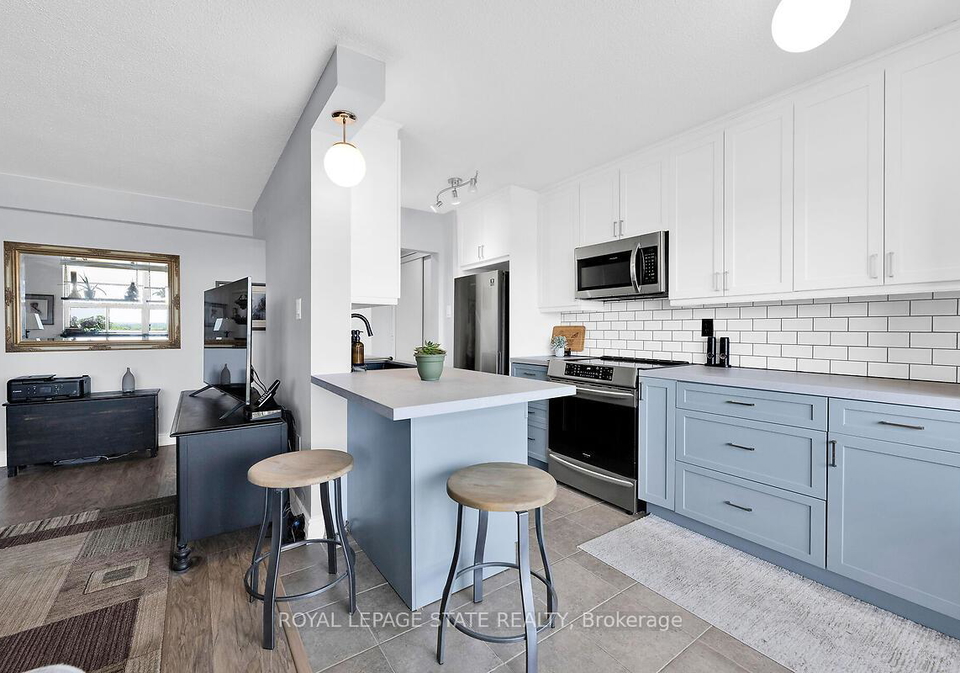 6390-huggins-street-niagara-falls-ontario-x12456184