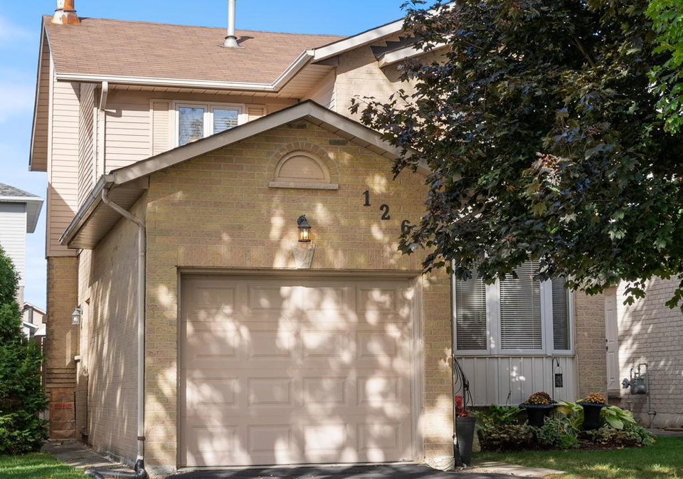 126-charing-drive-hamilton-ontario-x12456307