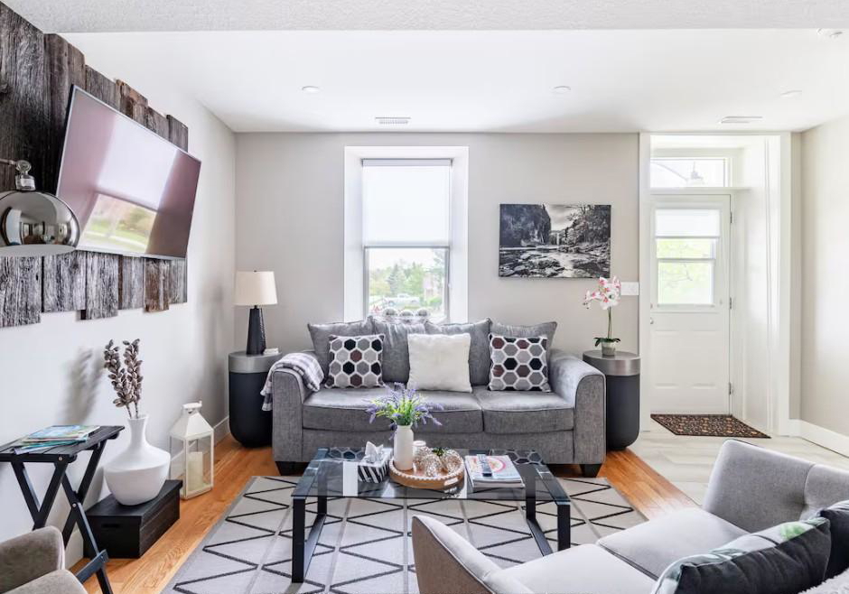 148-colborne-street-centre-wellington-ontario-x12456314