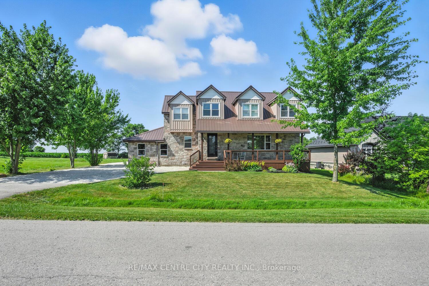 5623-chriselle-place-lucan-biddulph-ontario-x12456417