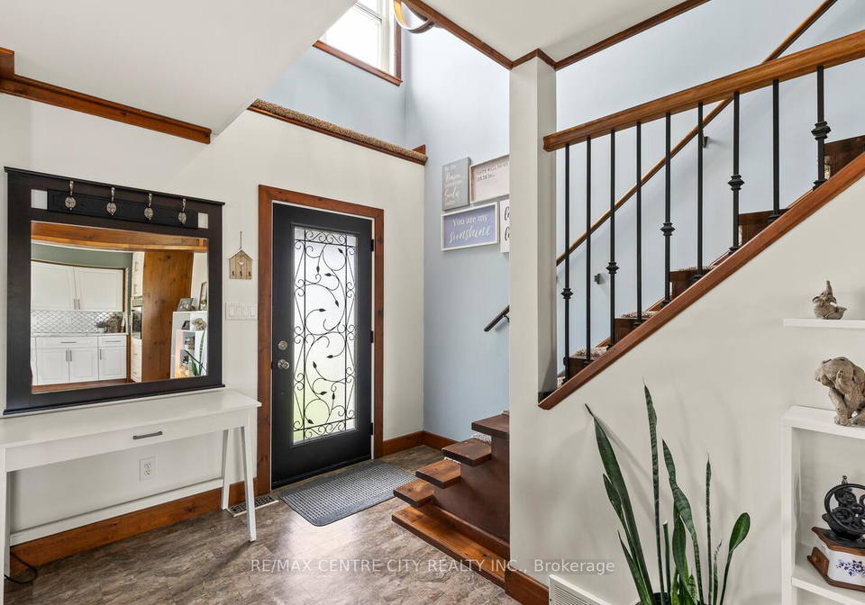 5623-chriselle-place-lucan-biddulph-ontario-x12456417