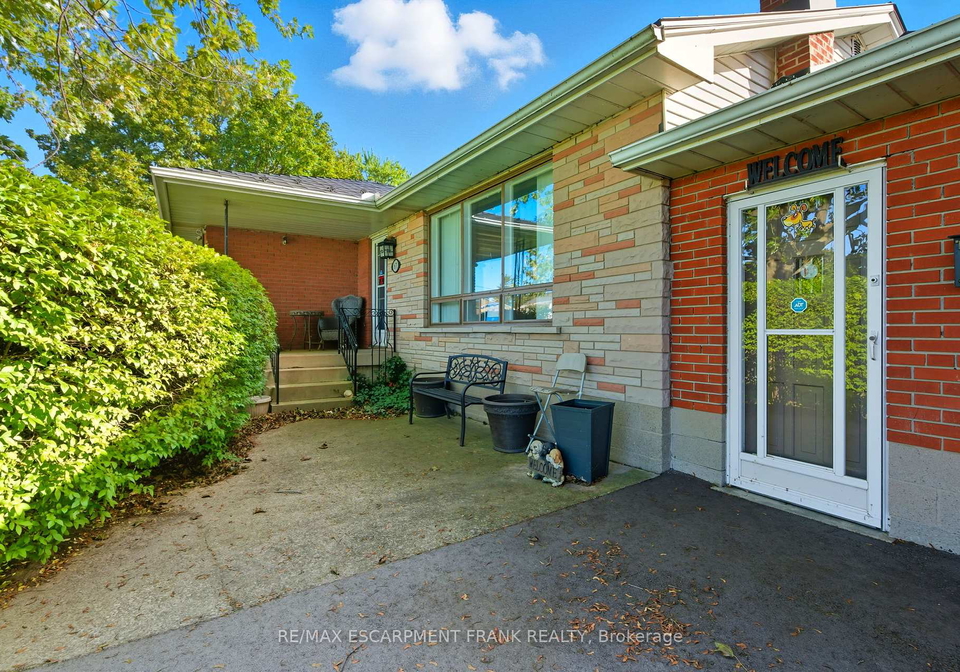 67-lakeside-drive-grimsby-ontario-x12456499