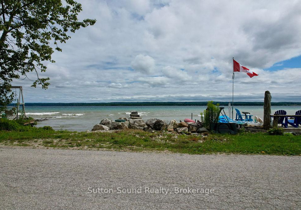 318760-grey-road-1-drive-georgian-bluffs-ontario-x12456727