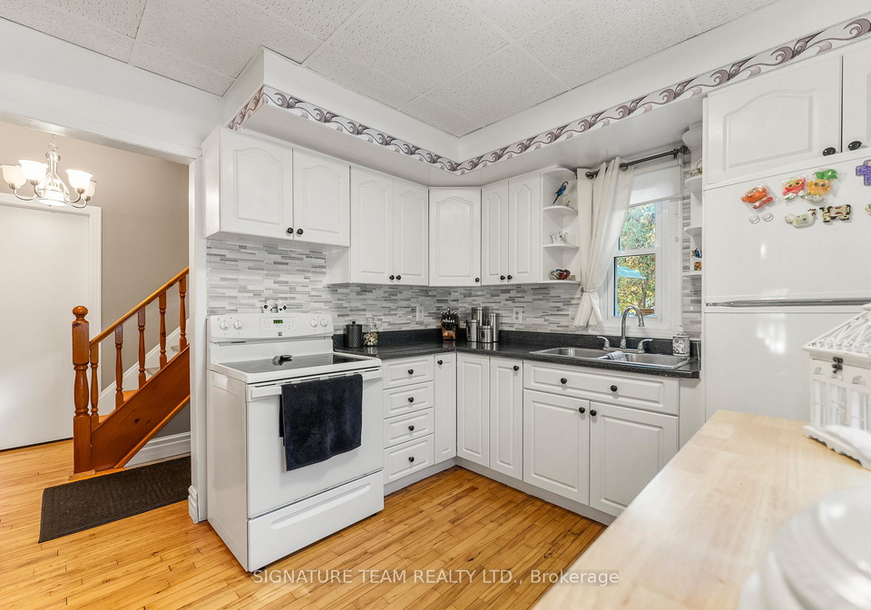 3-cowley-street-whitewater-region-ontario-x12456881