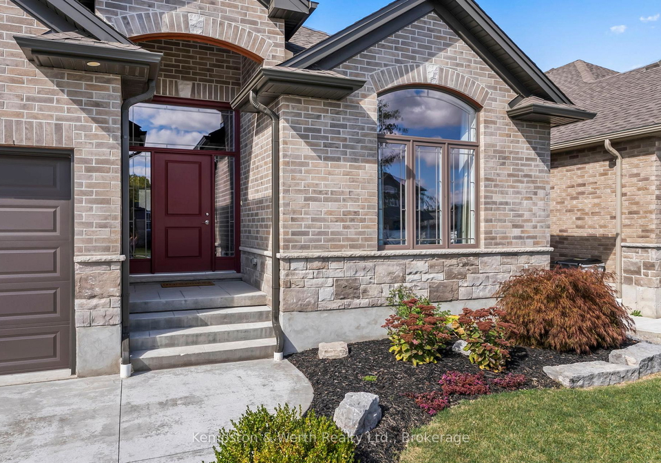 86-forbes-crescent-north-perth-ontario-x12457066