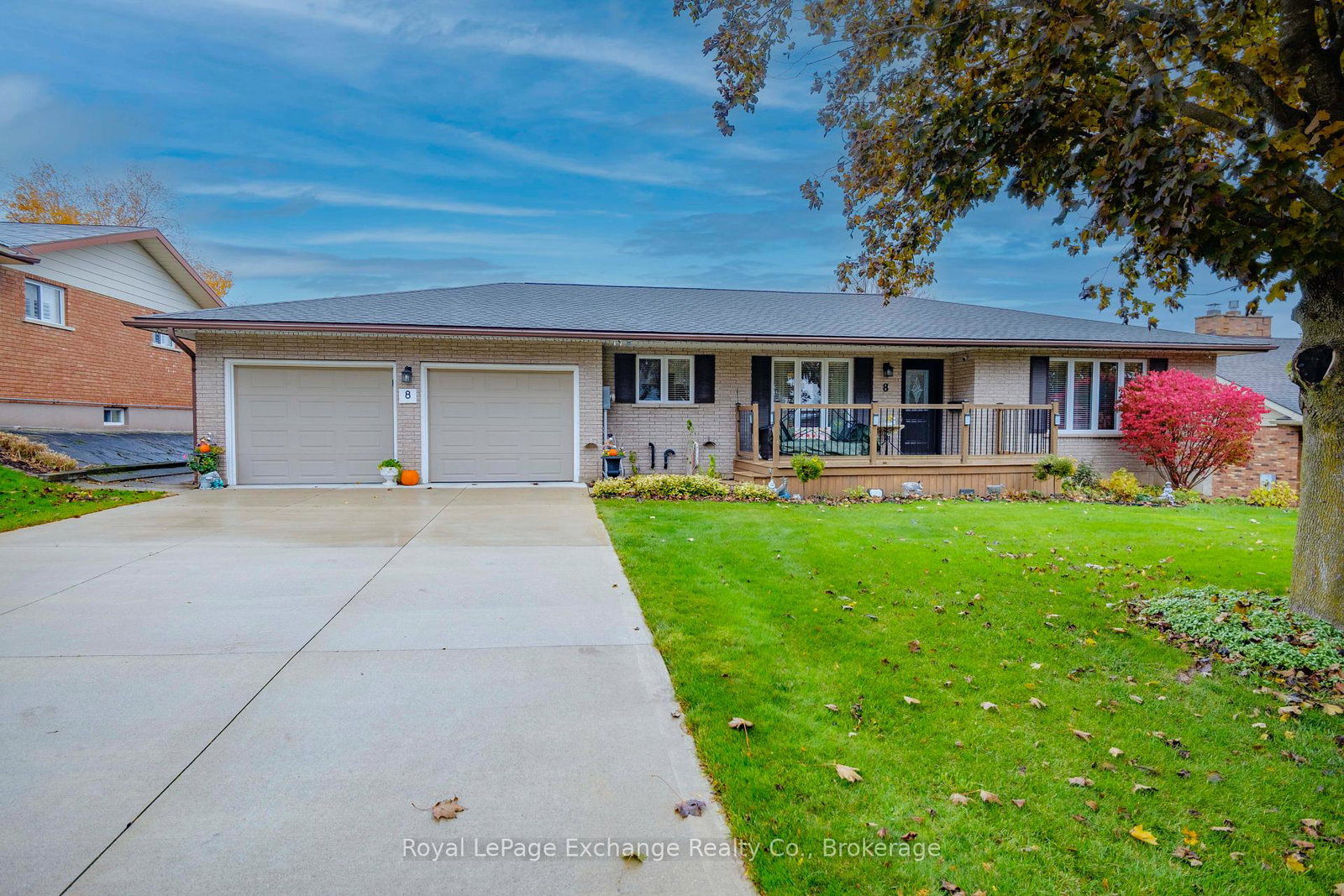8-remington-drive-north-huron-ontario-x12457084