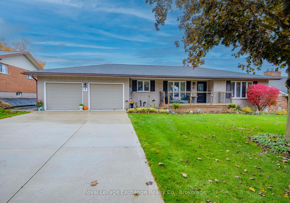 8-remington-drive-north-huron-ontario-x12457084