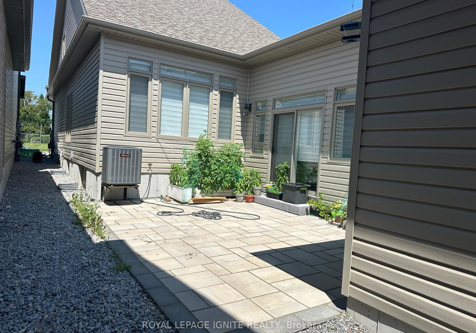 76-riverstone-way-belleville-ontario-x12457179
